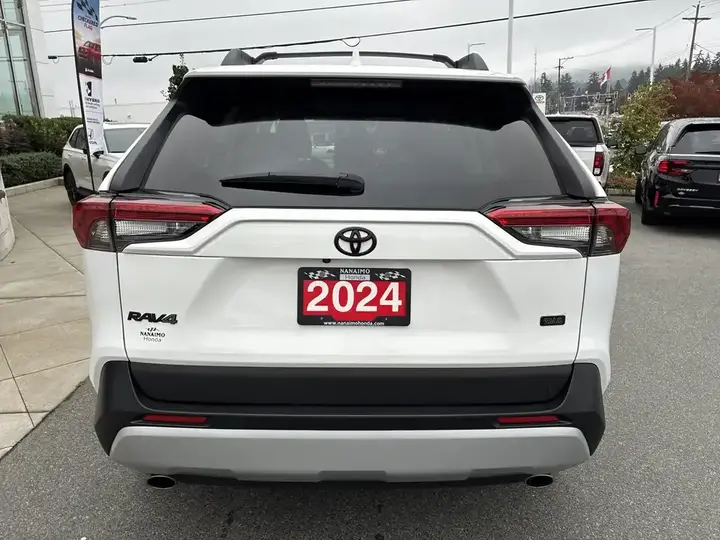 Toyota Rav4 2024 photo 5