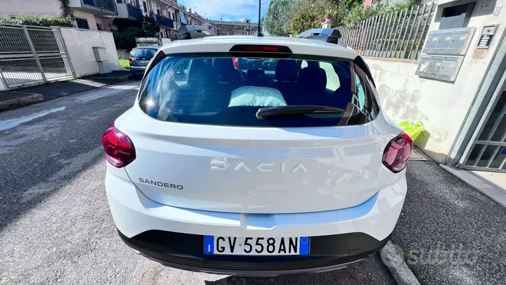 Dacia Sandero 2024 photo 3