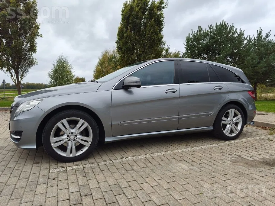 Mercedes-Benz R350 2011 photo 2