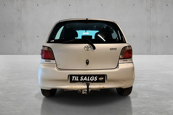 Toyota Yaris 2003 photo 4