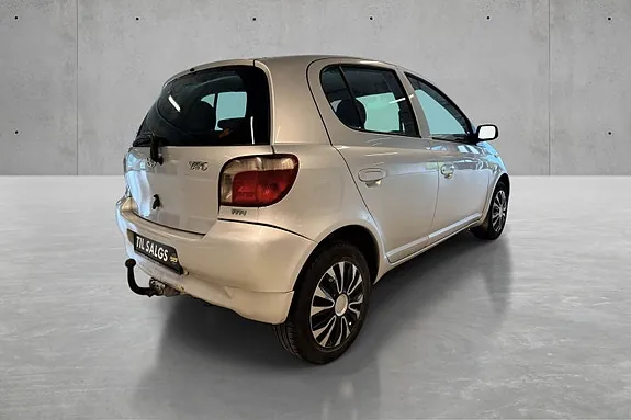 Toyota Yaris 2003 photo 3