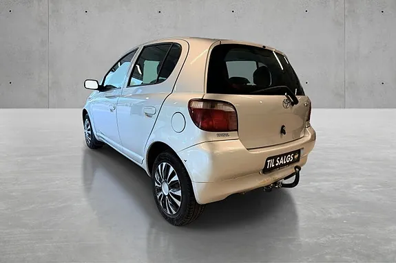 Toyota Yaris 2003 photo 5