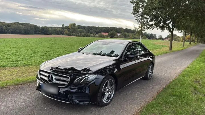 Mercedes-Benz E 220 D