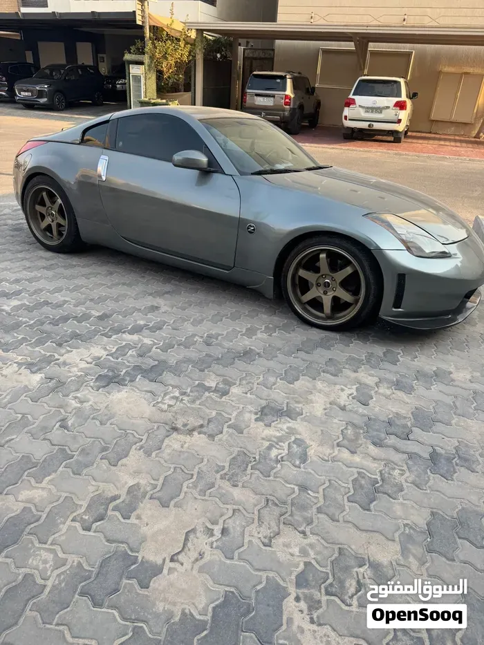 Nissan Z 2006 photo 2