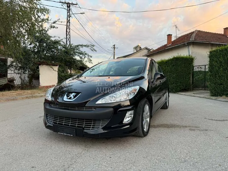 Peugeot 308 2010 photo 2