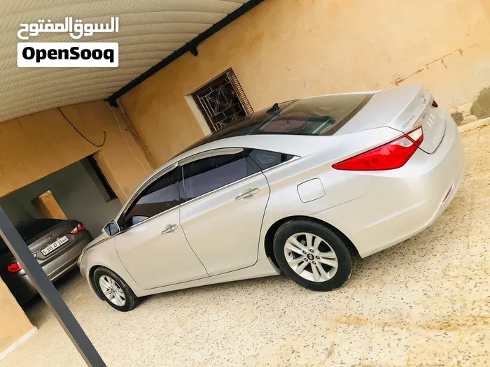 Hyundai Sonata 2012 photo 4