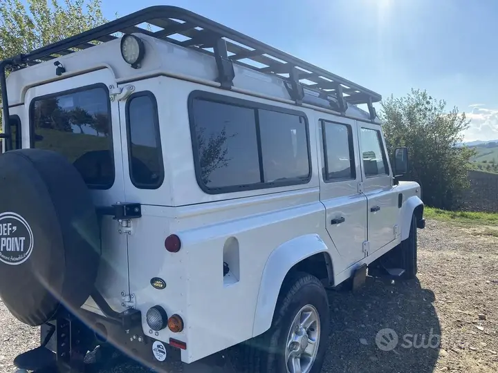Land Rover Defender 2008 photo 2