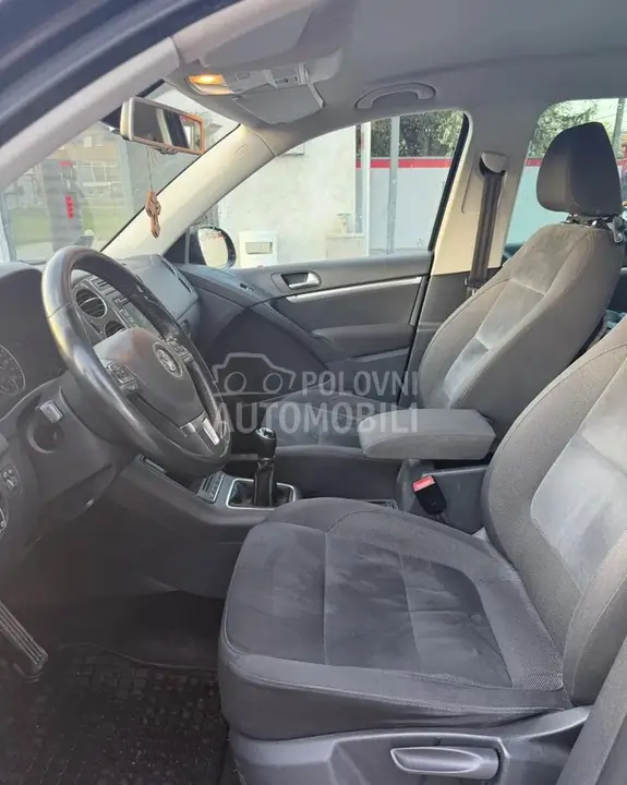 Volkswagen Tiguan 2012 photo 4