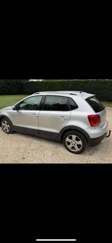 Volkswagen Polo 2011 photo 3