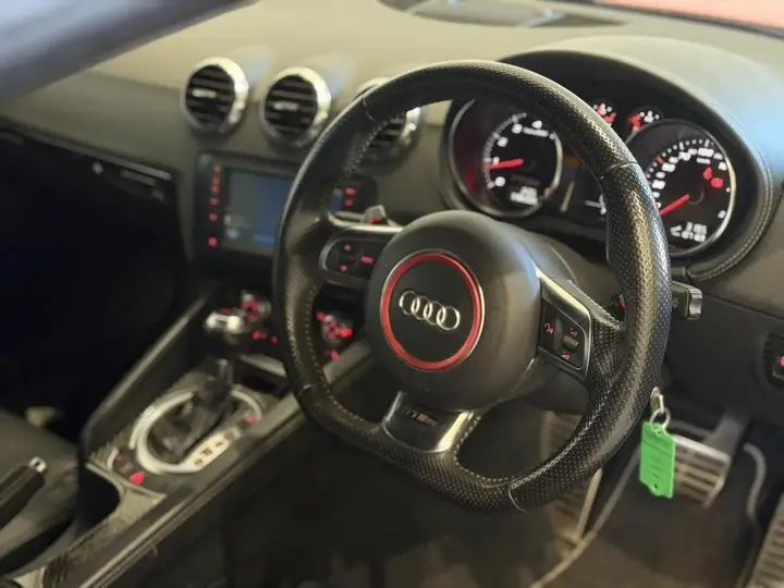 Audi Tt Rs 2011 photo 3