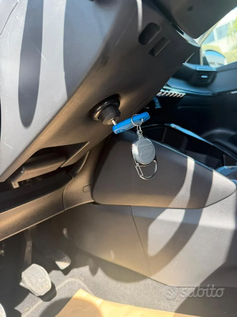 Peugeot 208 2024 photo 5