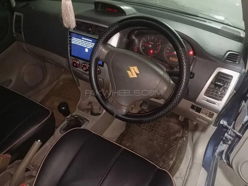 Suzuki Liana
