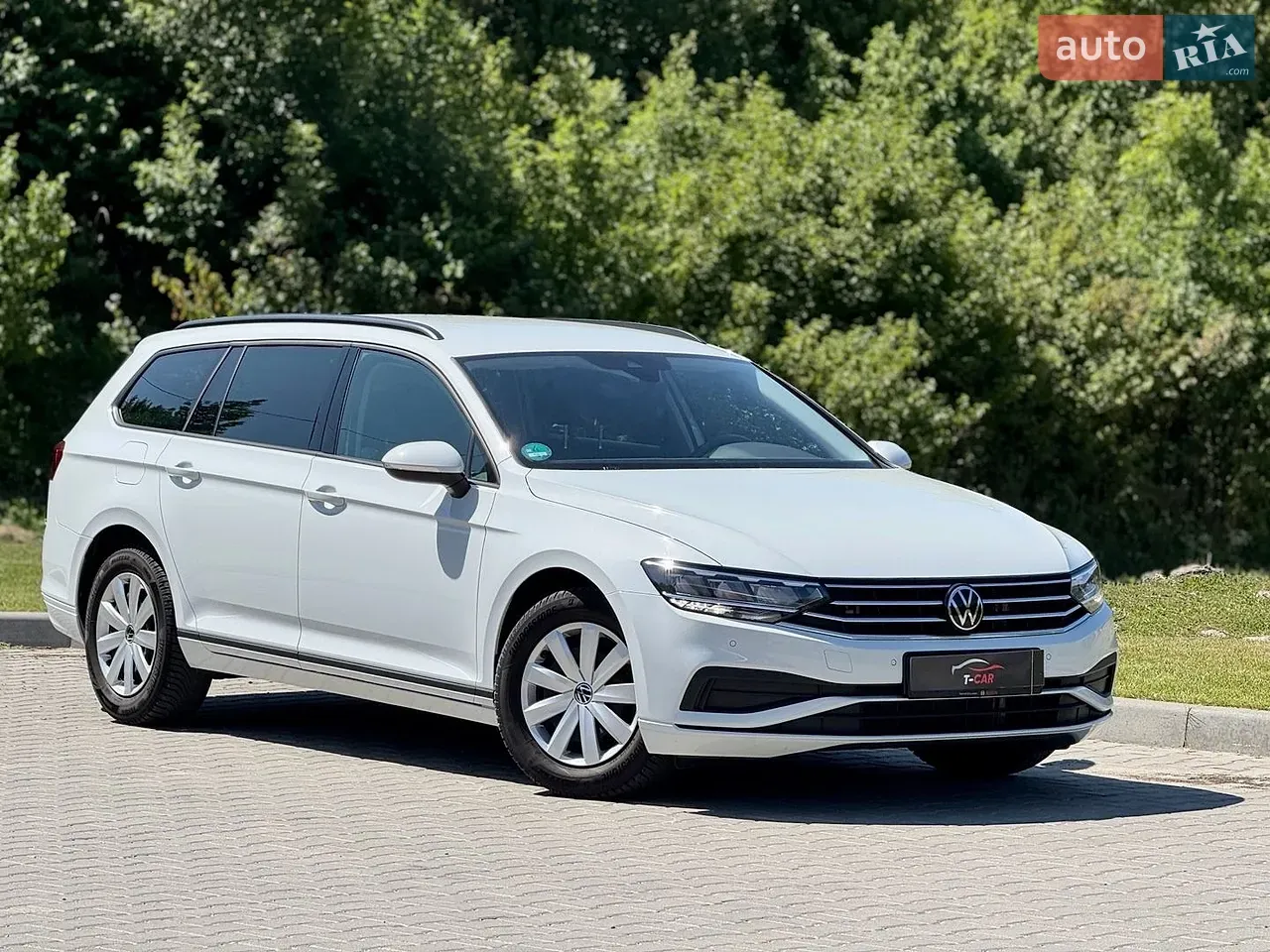 Volkswagen Passat 2022 photo 5