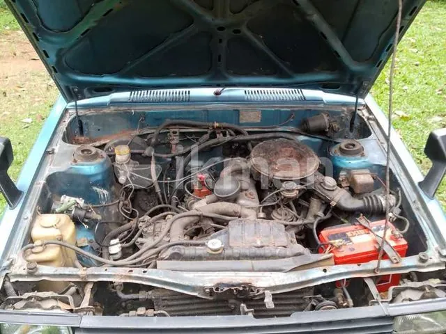 Toyota Corolla 1986 photo 2