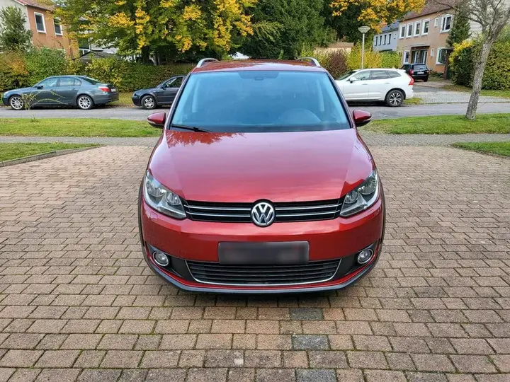 Volkswagen Touran Cross
