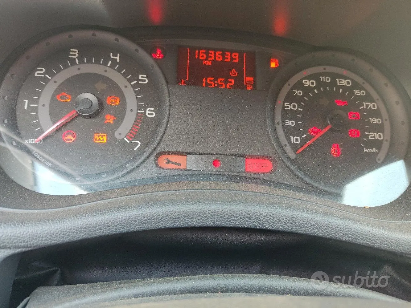 Renault Clio 2006 photo 2