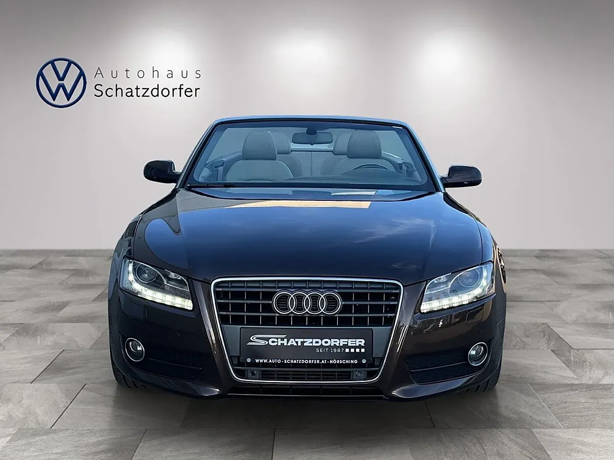 Audi A5 2011 photo 2