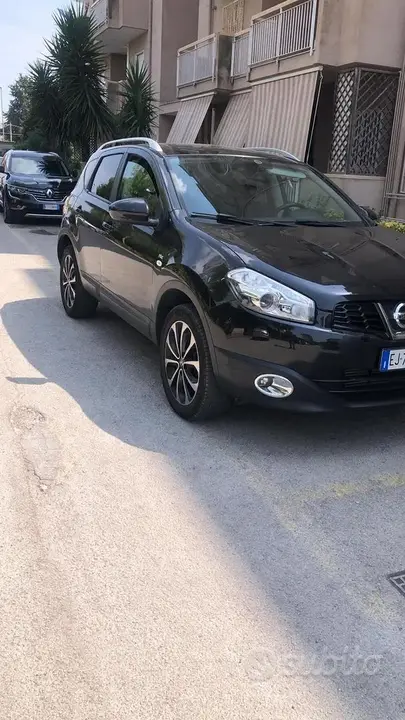 Nissan Qashqai 2011 photo 2