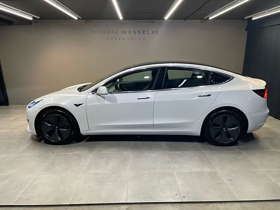 Tesla Model 3 2020 photo 2