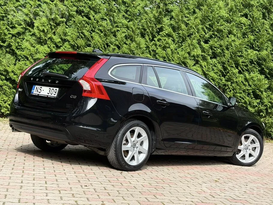 Volvo V60 2014 photo 5