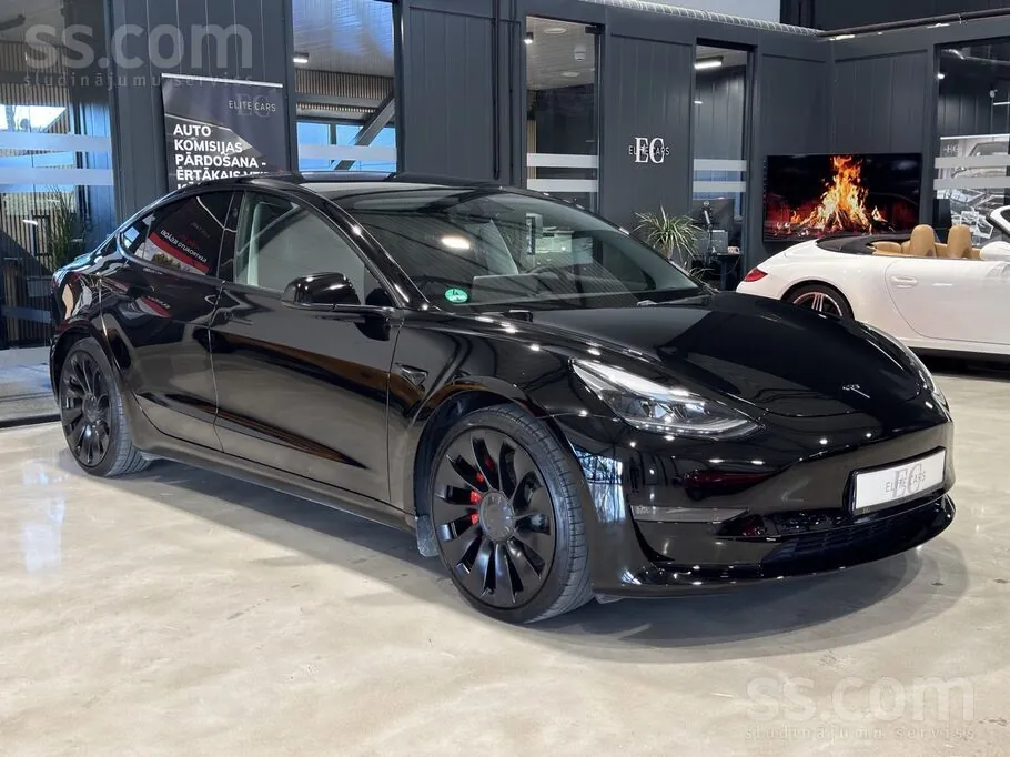Tesla Model 3 Performance