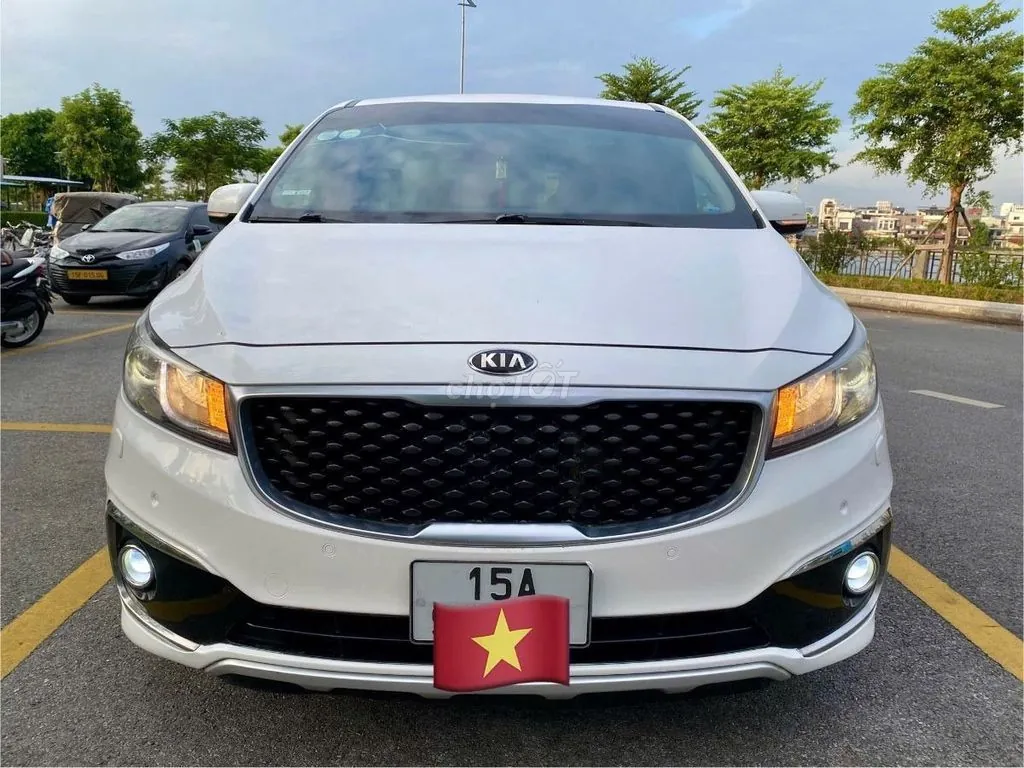 Kia Sedona 2016 photo 5