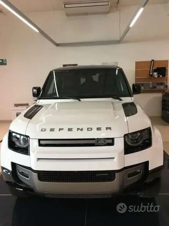 Land Rover Defender 2026 photo 2
