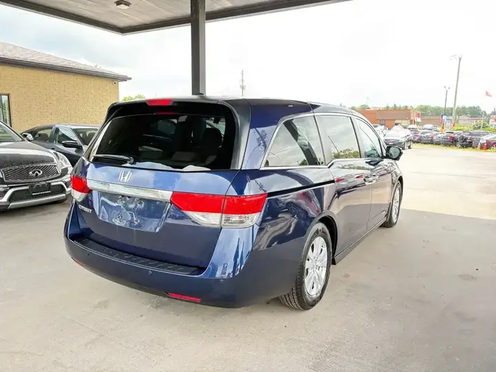 Honda Odyssey 2015 photo 4