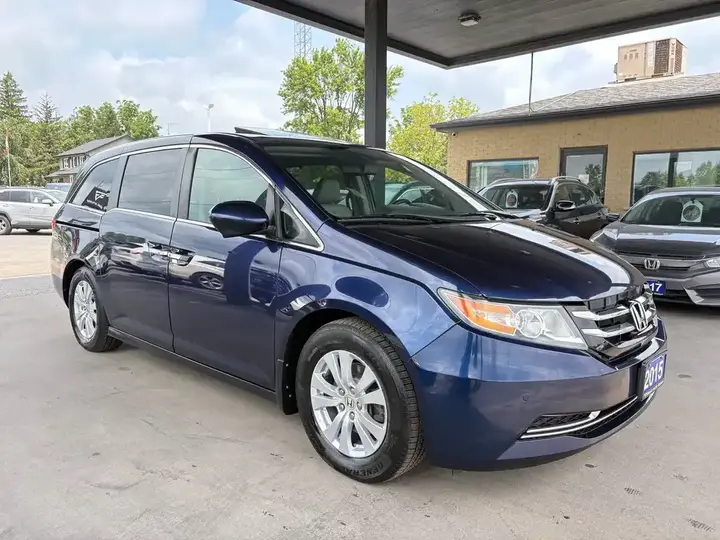 Honda Odyssey 2015 photo 2