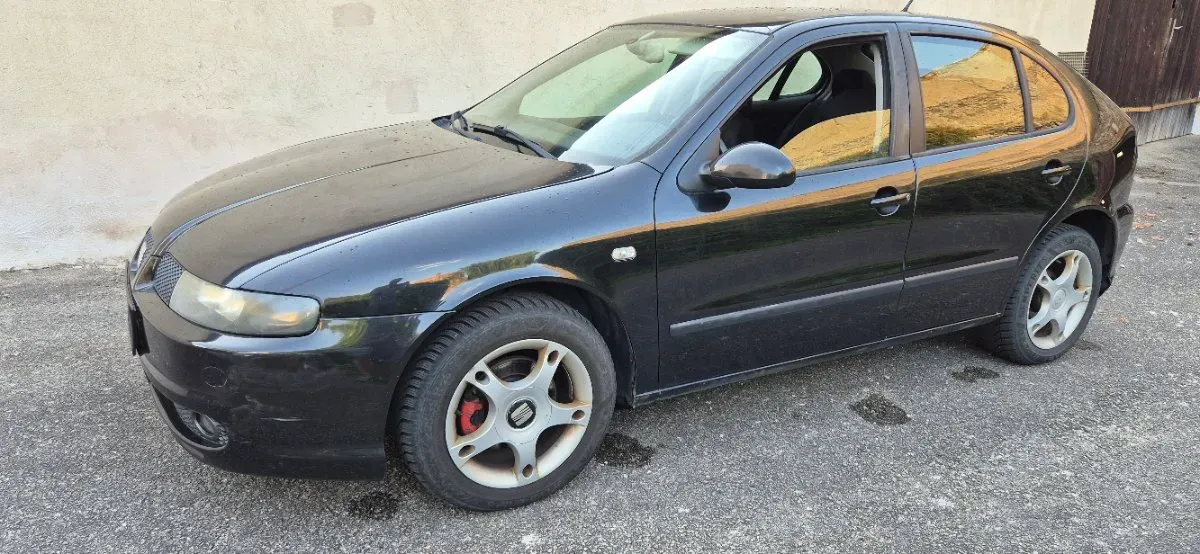 Seat Leon 2003 photo 2