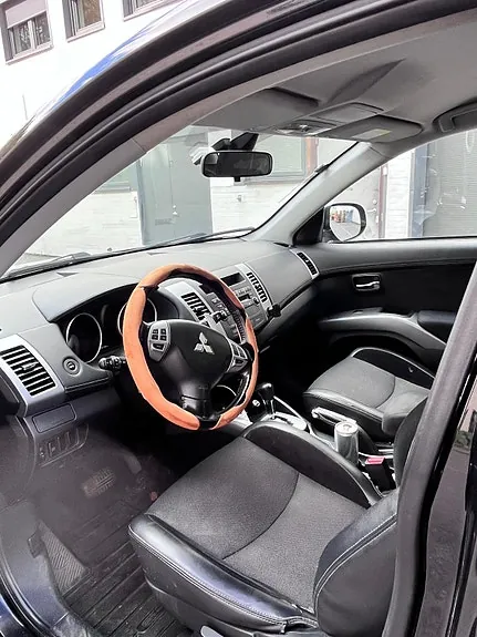 Mitsubishi Outlander 2010 photo 3