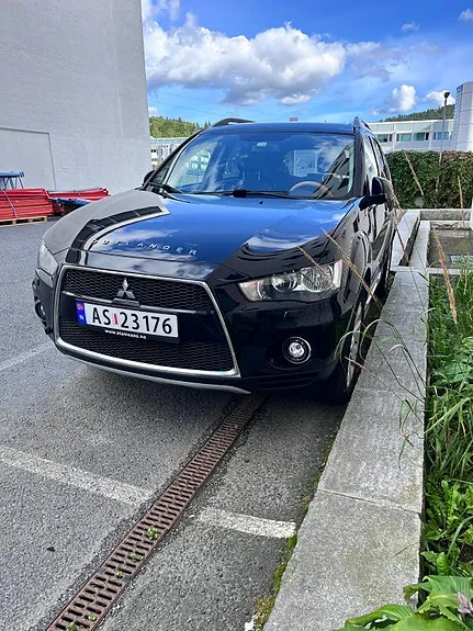 Mitsubishi Outlander 2010 photo 4