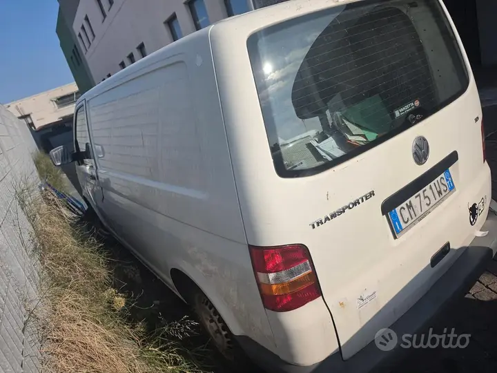 Volkswagen Transporter 2004 photo 2