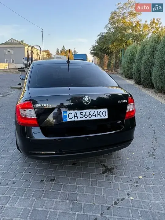 Skoda Rapid 2013 photo 4
