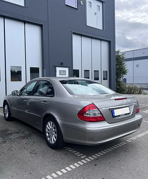 Mercedes-Benz E320 2008 photo 3