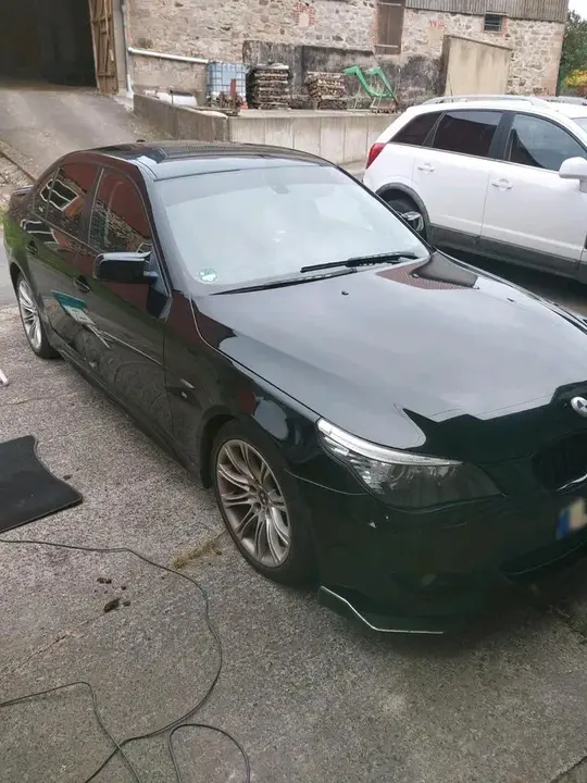 BMW 520I