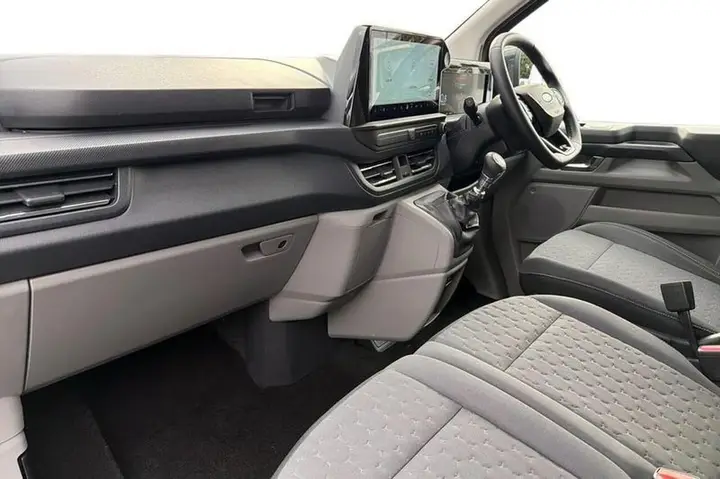 Ford Transit Custom 2025 photo 3