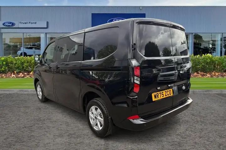 Ford Transit Custom 2025 photo 2