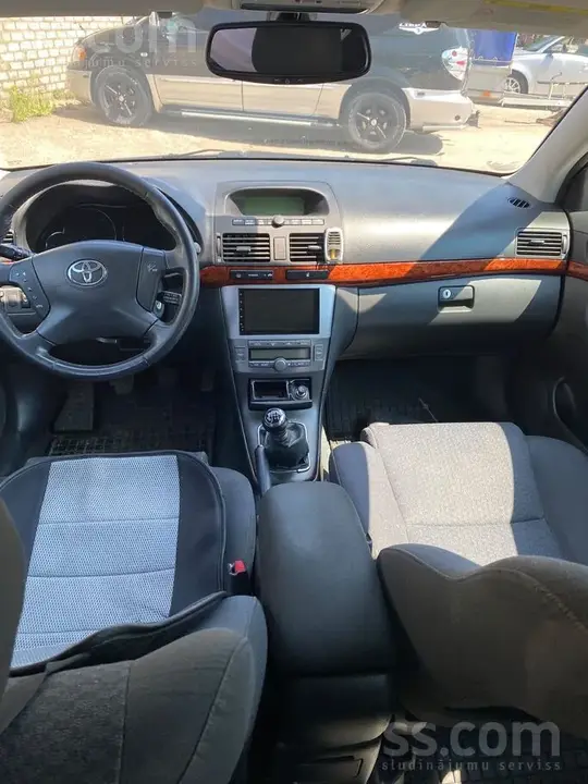 Toyota Avensis 2006 photo 4