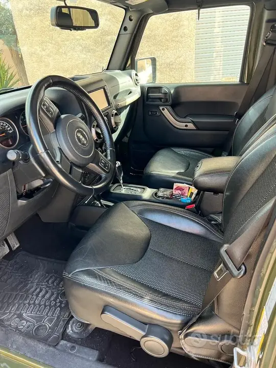 Jeep Wrangler Unlimited 2016 photo 2