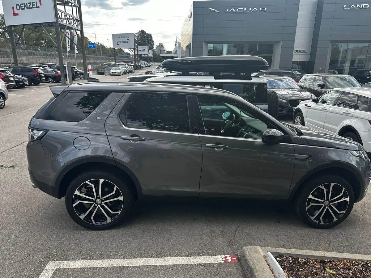 Land Rover Discovery Sport 2017 photo 2