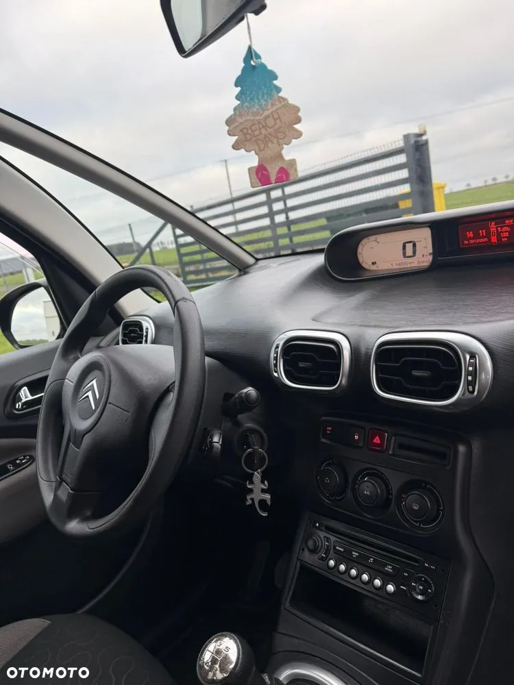 Citroen C3 Picasso 2010 photo 3