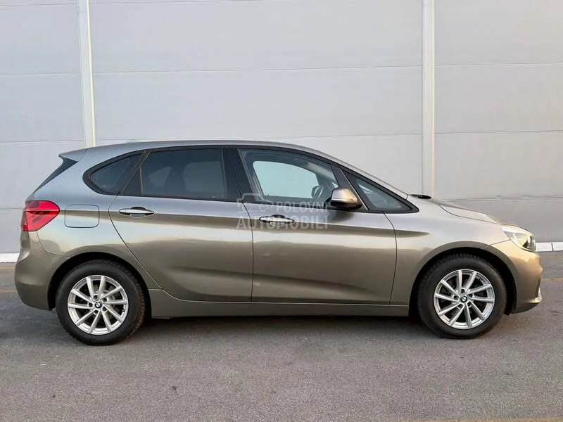 BMW 216 2017 photo 4