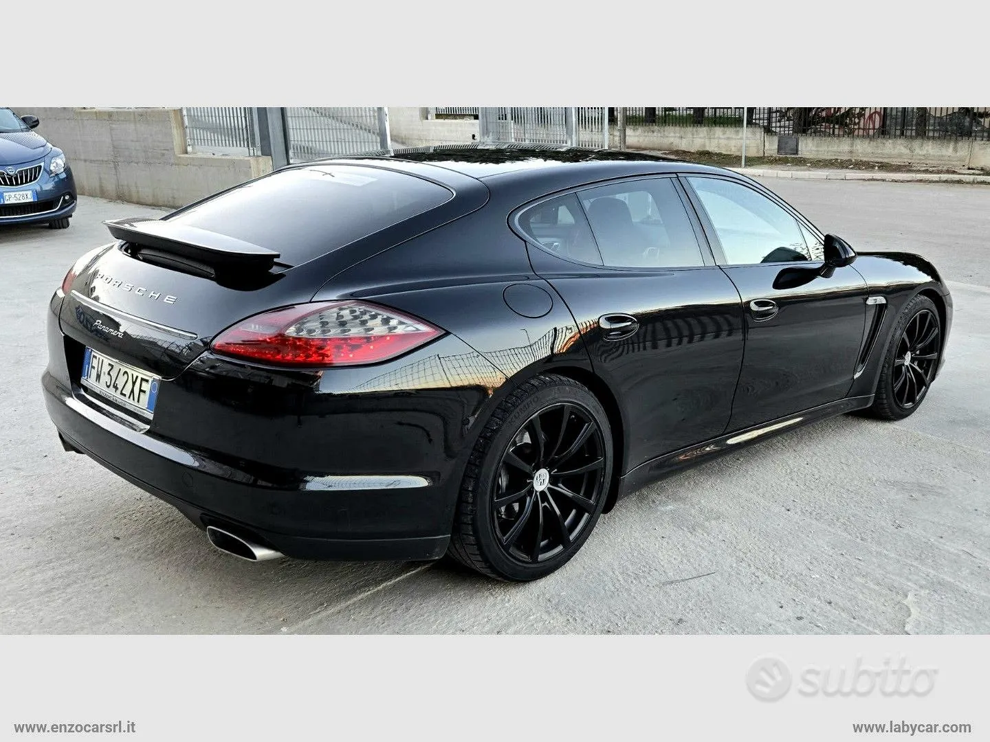 Porsche Panamera 2013 photo 2