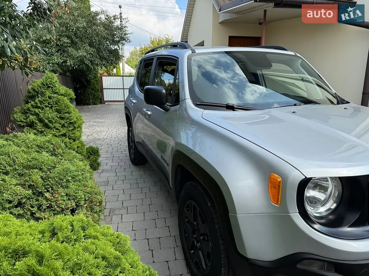 Jeep Renegade 2019 photo 3