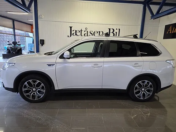 Mitsubishi Outlander 2015 photo 2