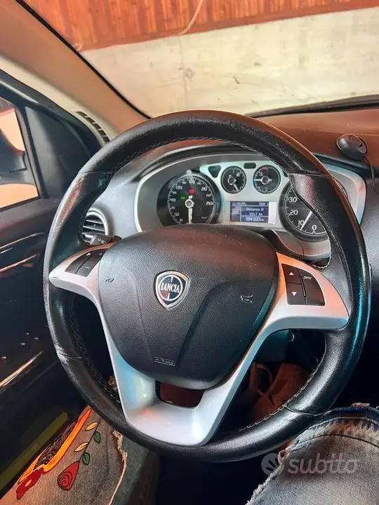 Lancia Delta 2010 photo 5
