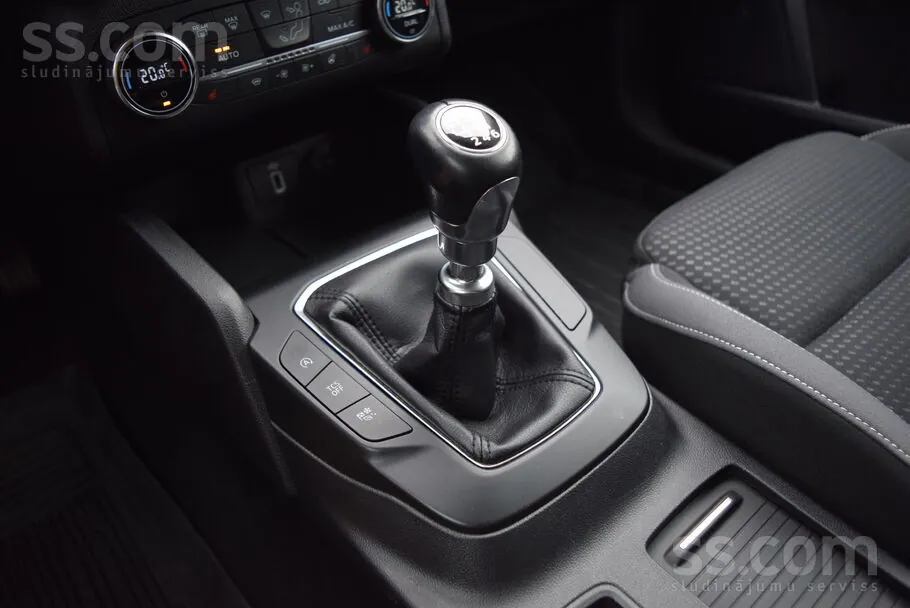 Ford Focus 2019 photo 5