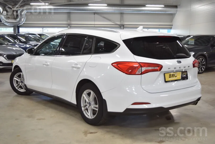 Ford Focus 2019 photo 2