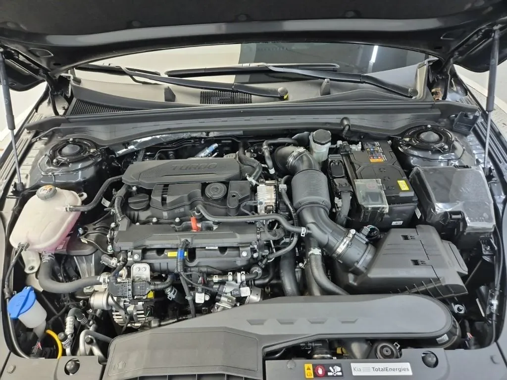 Kia K5 2025 photo 5